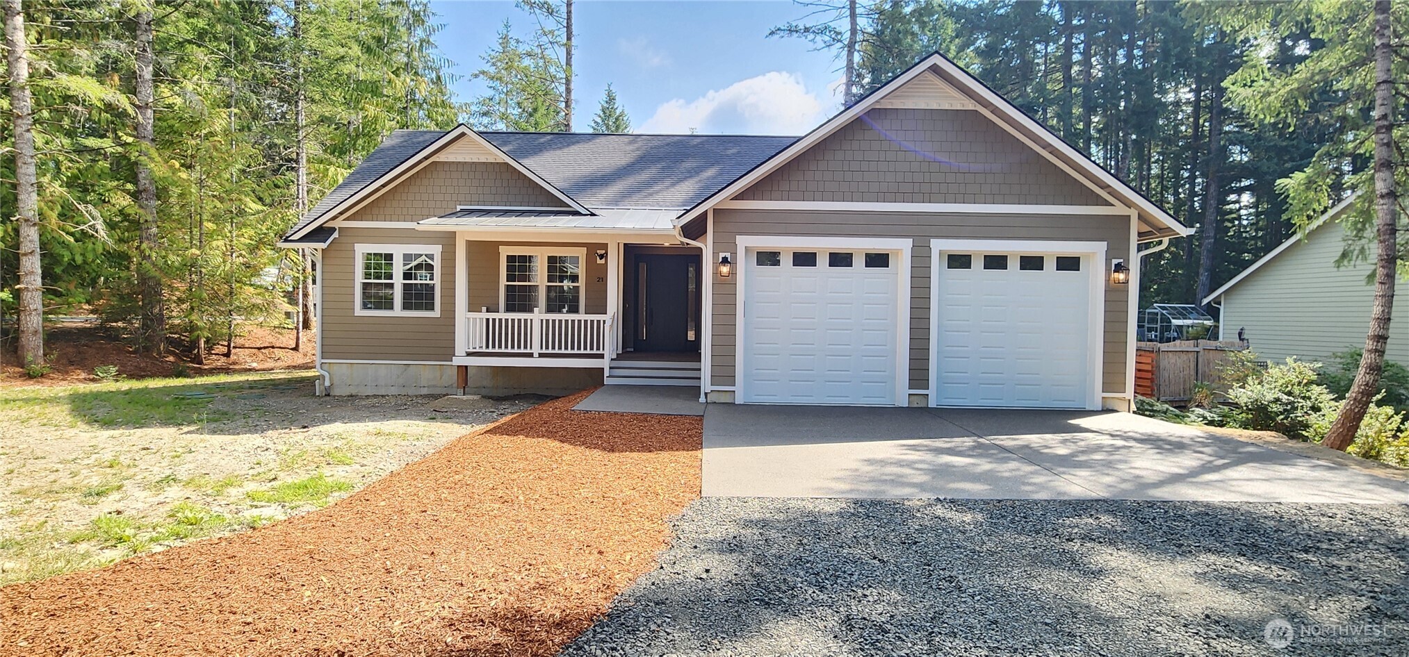 21 E Eastwood Lane , Union, WA 98592-1804