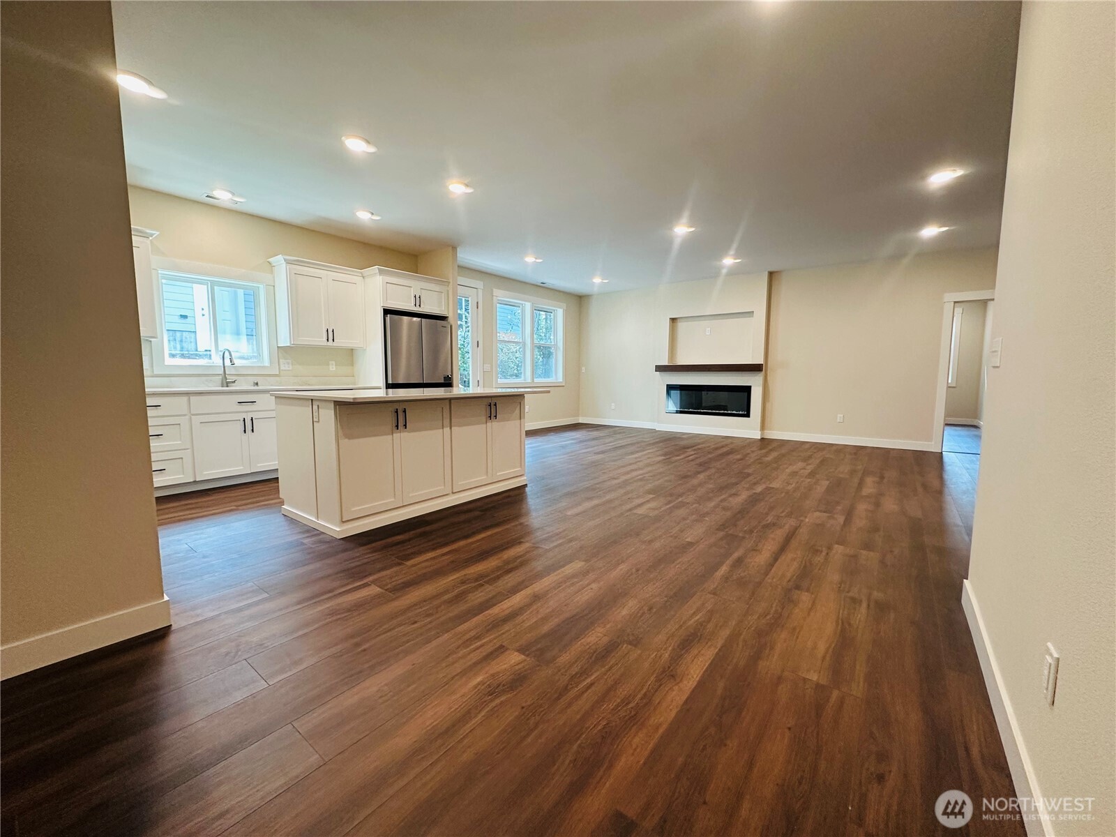 21 E Eastwood Lane , Union, WA 98592-1804