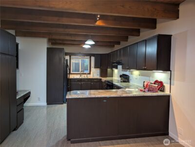 1306 Mt. Brynion Street , Kelso, WA 98626 - Photo 11