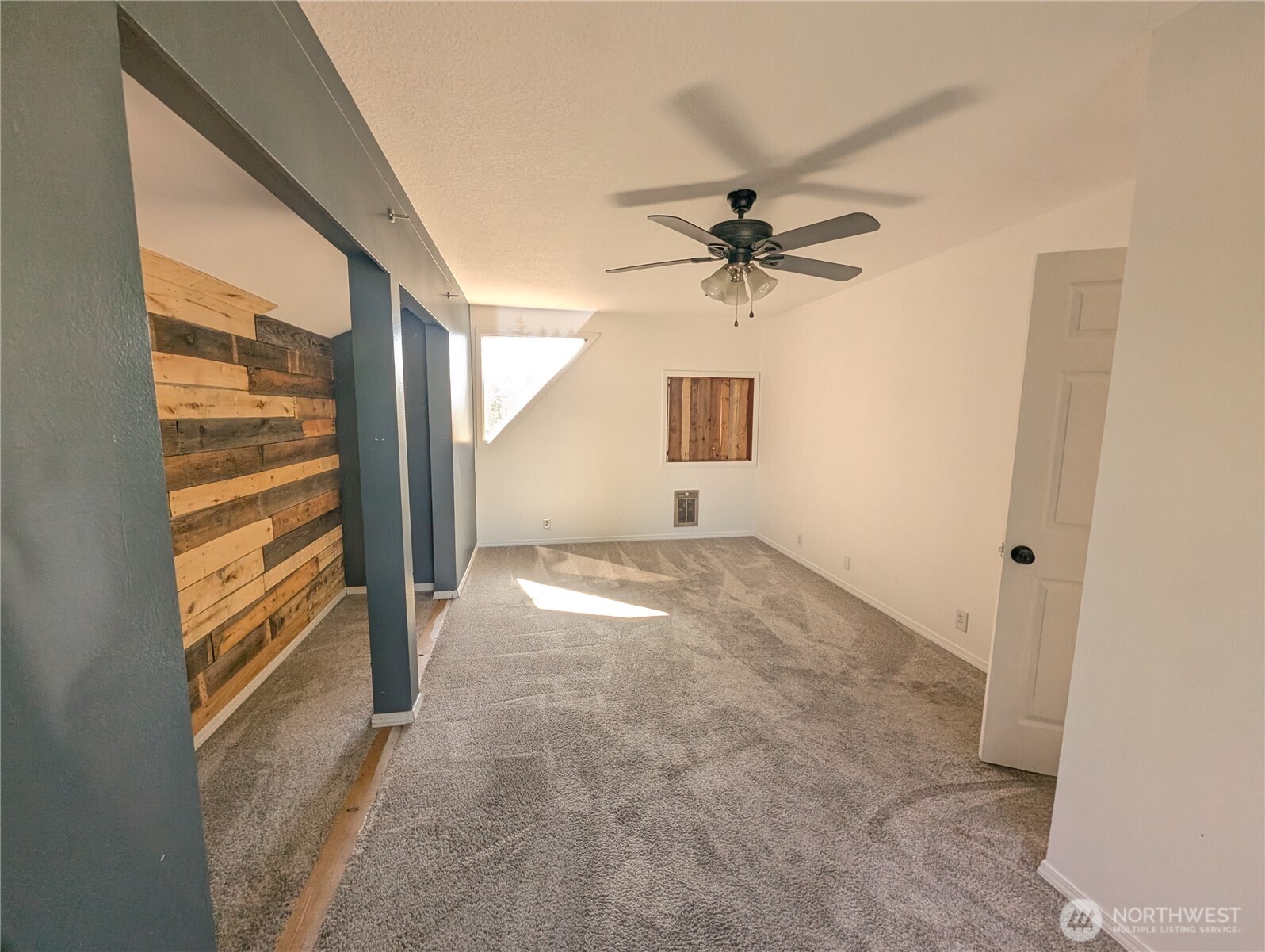 1306 Mt. Brynion Street , Kelso, WA 98626