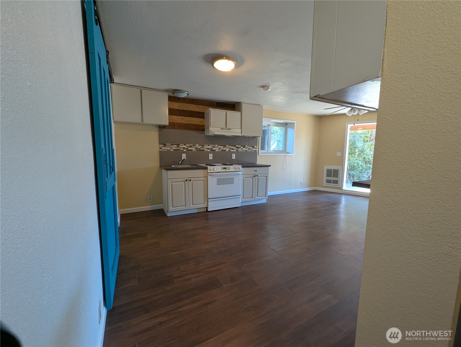 1306 Mt. Brynion Street , Kelso, WA 98626