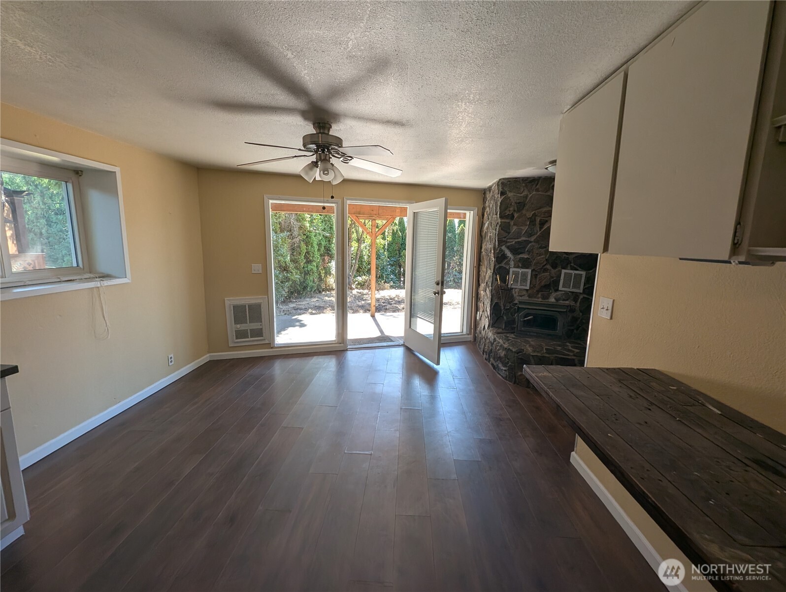 1306 Mt. Brynion Street , Kelso, WA 98626