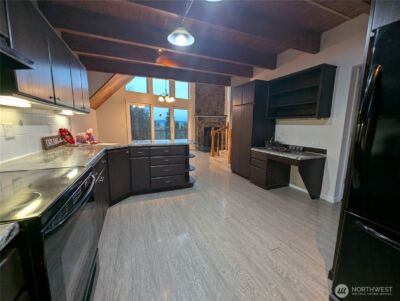 1306 Mt. Brynion Street , Kelso, WA 98626 - Photo 10