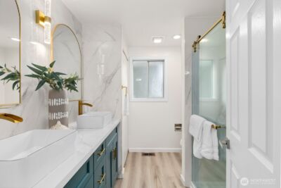 6922 128th Pl SE , Bellevue, WA 98006 - Photo 13