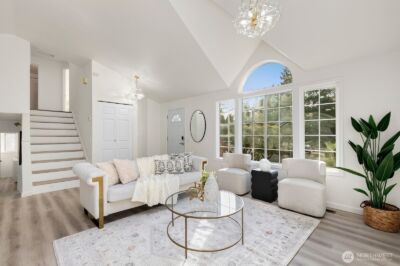 6922 128th Pl SE , Bellevue, WA 98006 - Photo 2