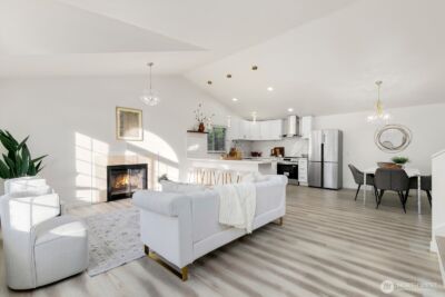 6922 128th Pl SE , Bellevue, WA 98006 - Photo 4