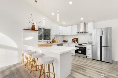 6922 128th Pl SE , Bellevue, WA 98006 - Photo 7