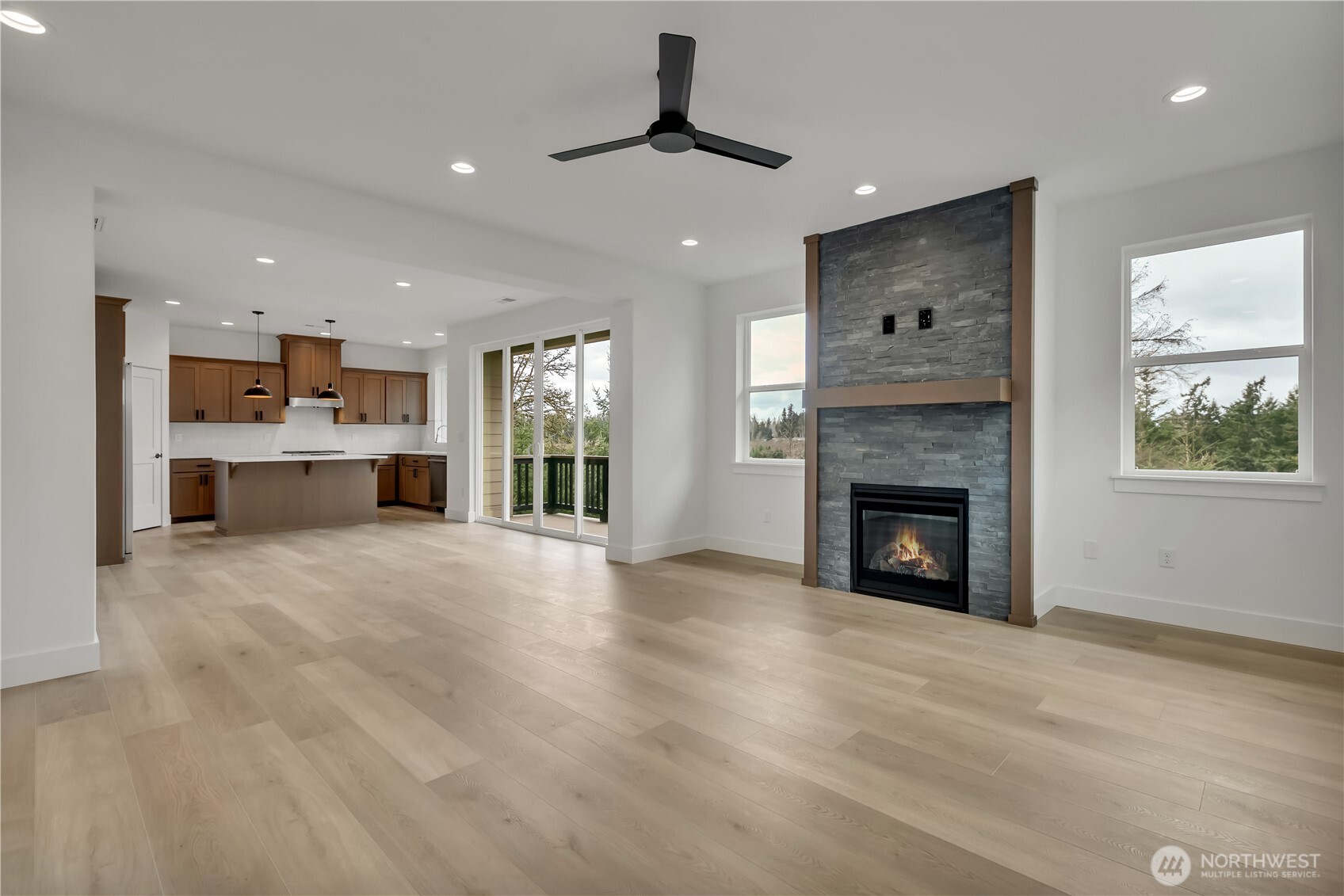 16210 76th Avenue Ct E, Puyallup, WA 98375