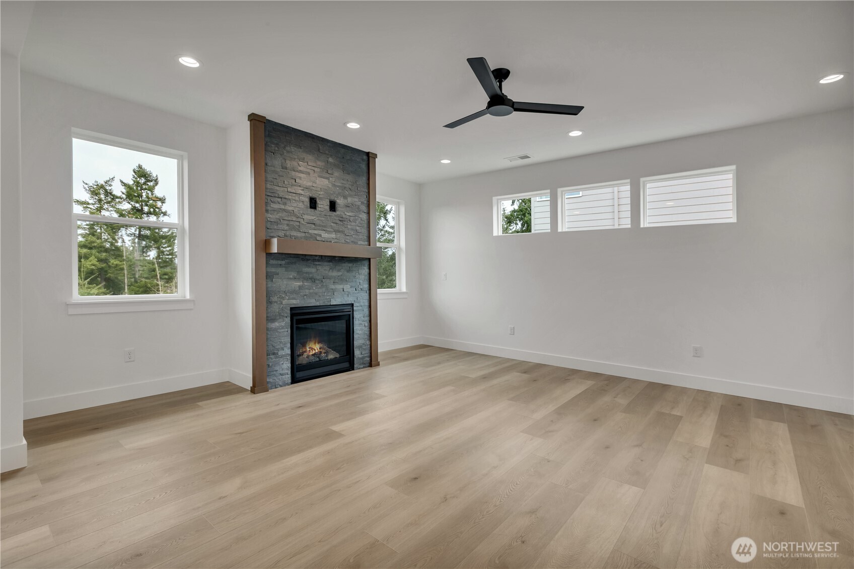 16210 76th Avenue Ct E, Puyallup, WA 98375