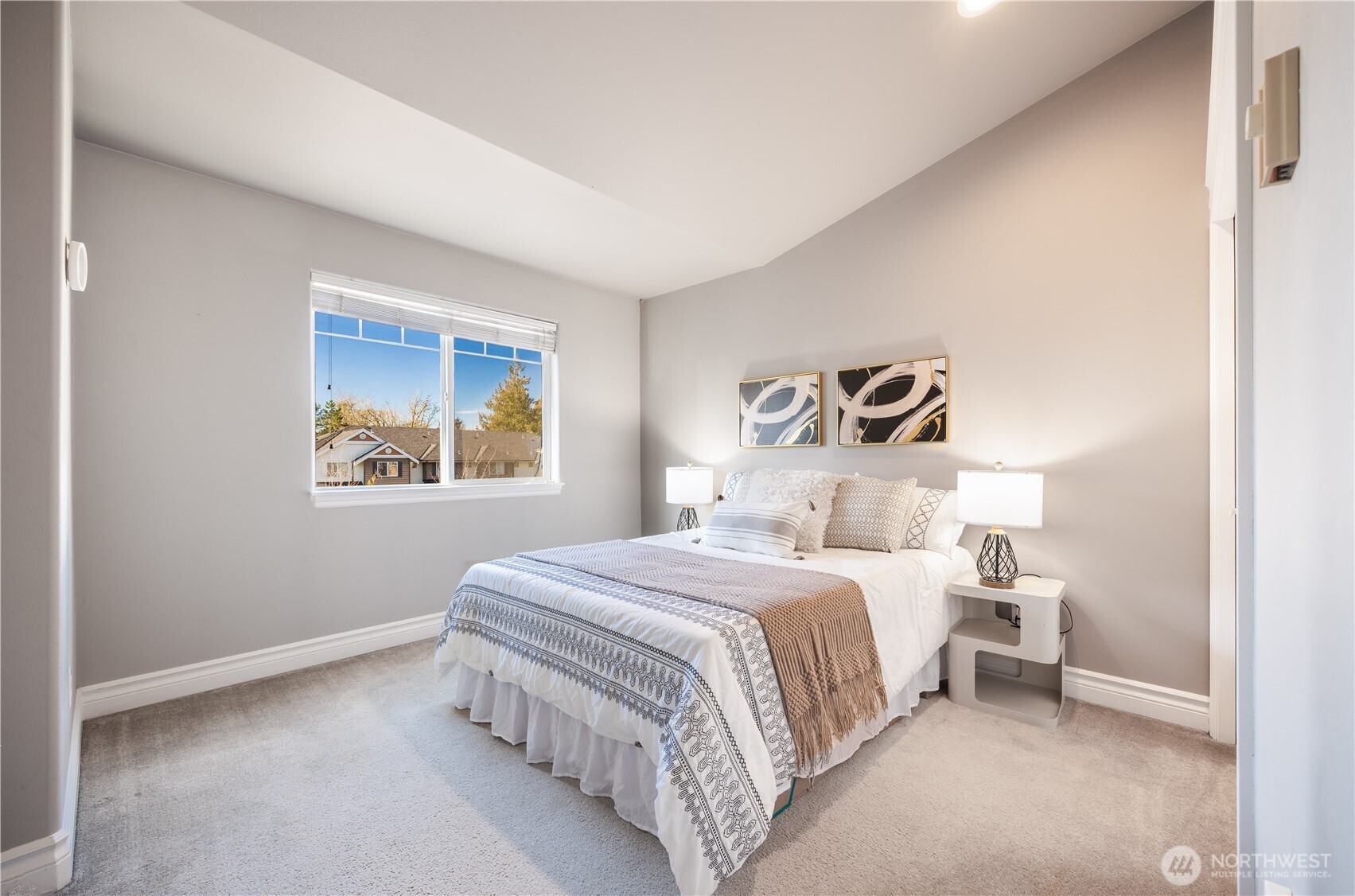 17811 80th Avenue NE #E2, Kenmore, WA 98028