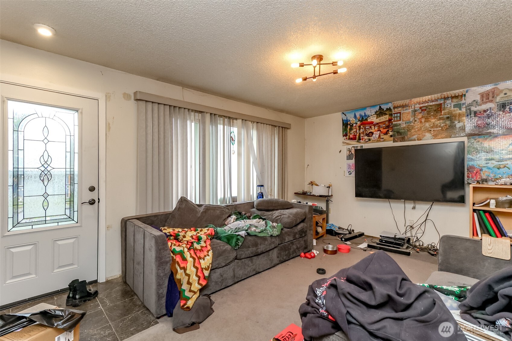 25916 14th Place S, Des Moines, WA 98198