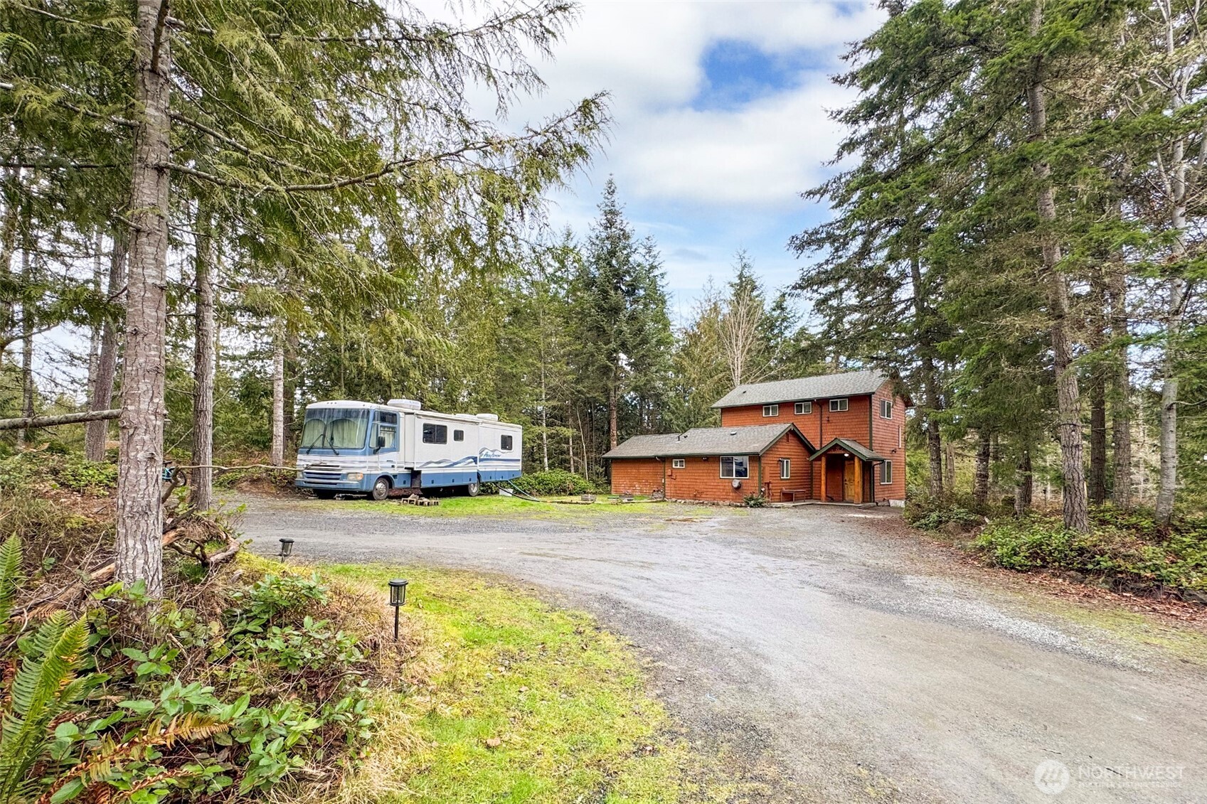 131 Robinson Road , Port Angeles, WA 98362