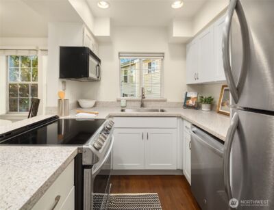 2740 118th Avenue SE #202, Bellevue, WA 98005 - Photo 14