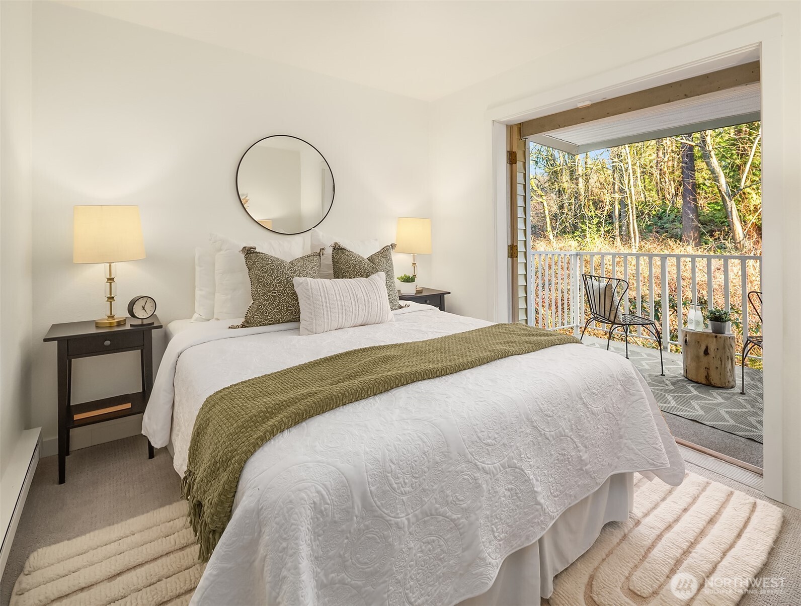 2740 118th Avenue SE #202, Bellevue, WA 98005