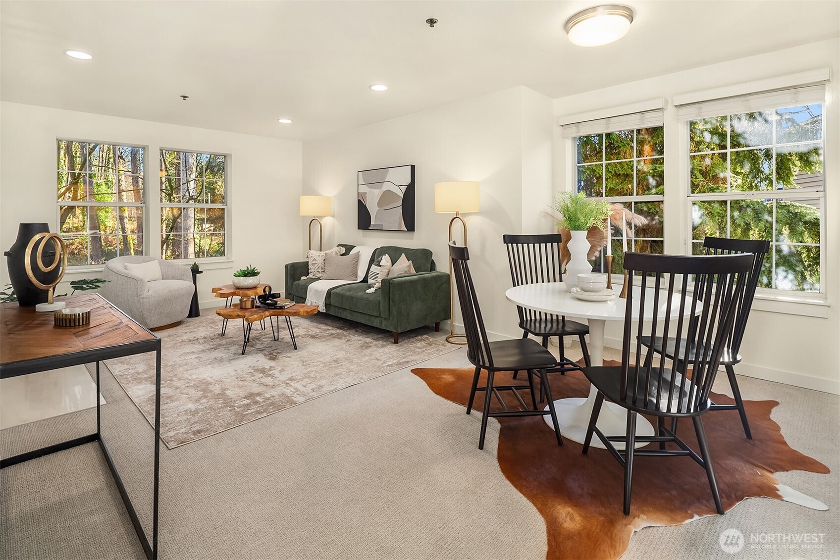 2740 118th Avenue SE #202, Bellevue, WA 98005