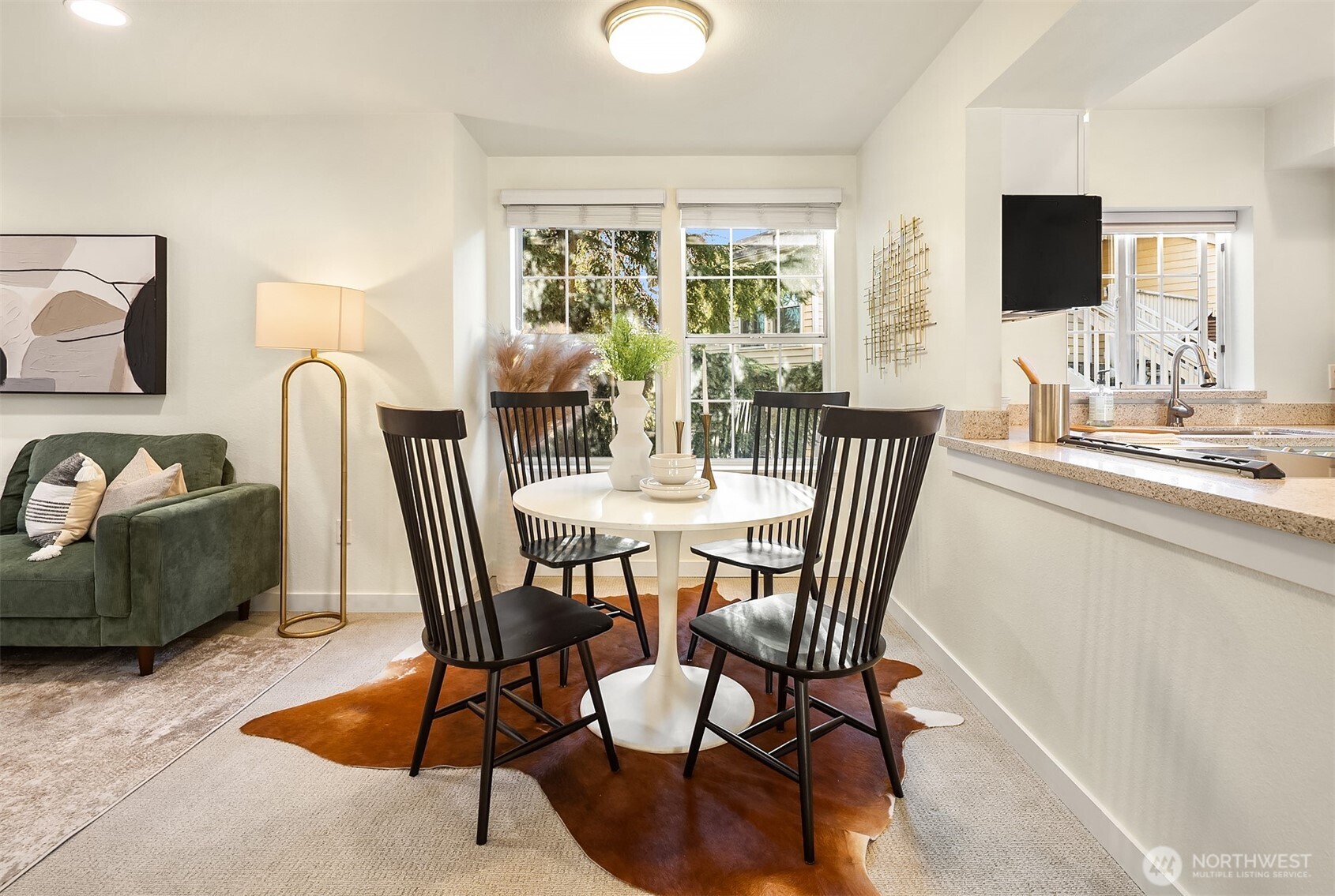 2740 118th Avenue SE #202, Bellevue, WA 98005