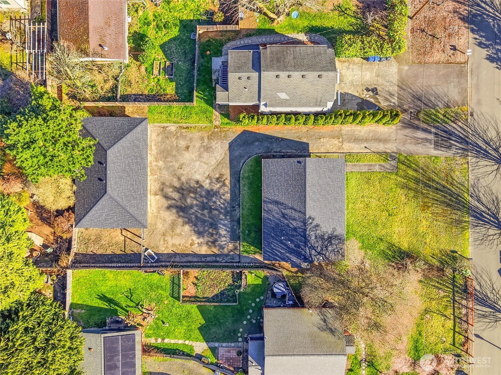 2016 Dickinson Avenue NW, Olympia, WA 98502