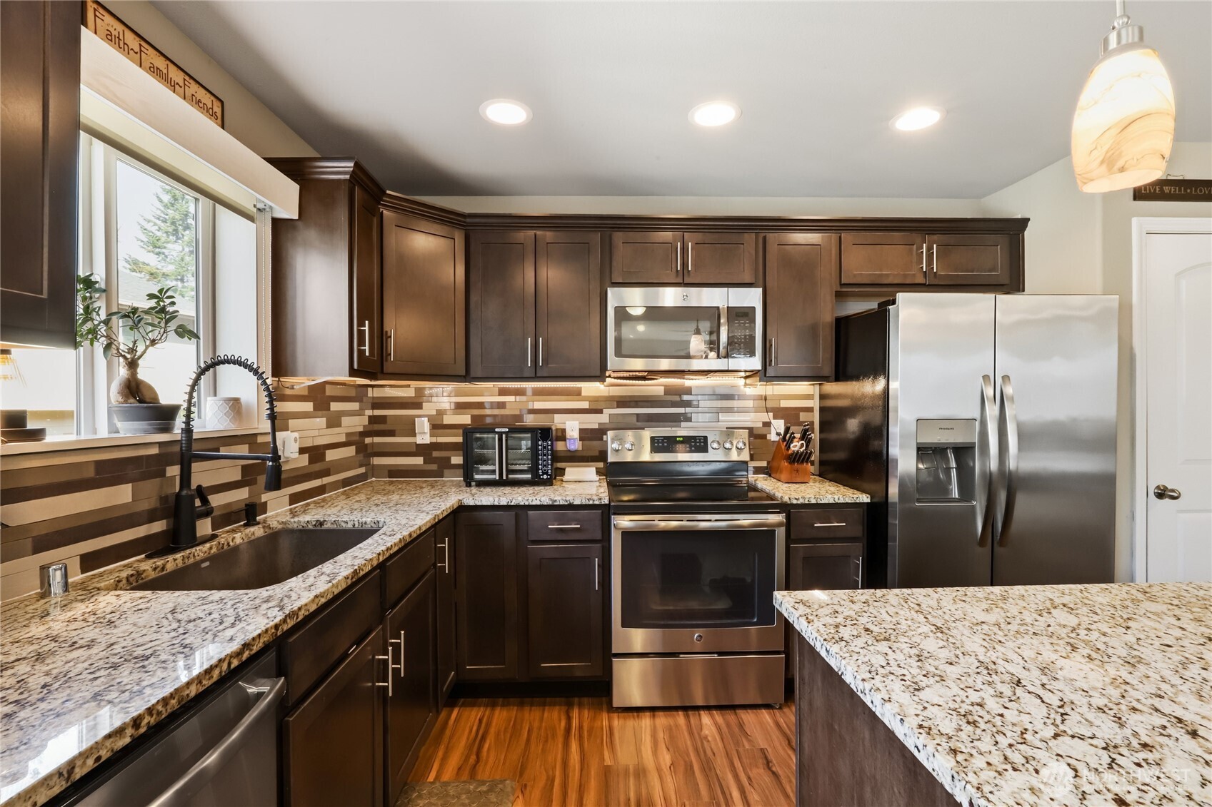 147 SW Marcia Way , Port Orchard, WA 98366