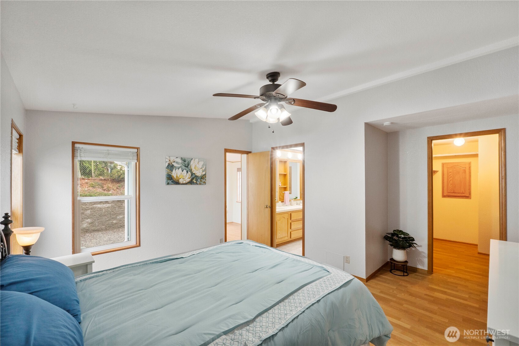 32820 20th Ave S #24, Federal Way, WA 98003