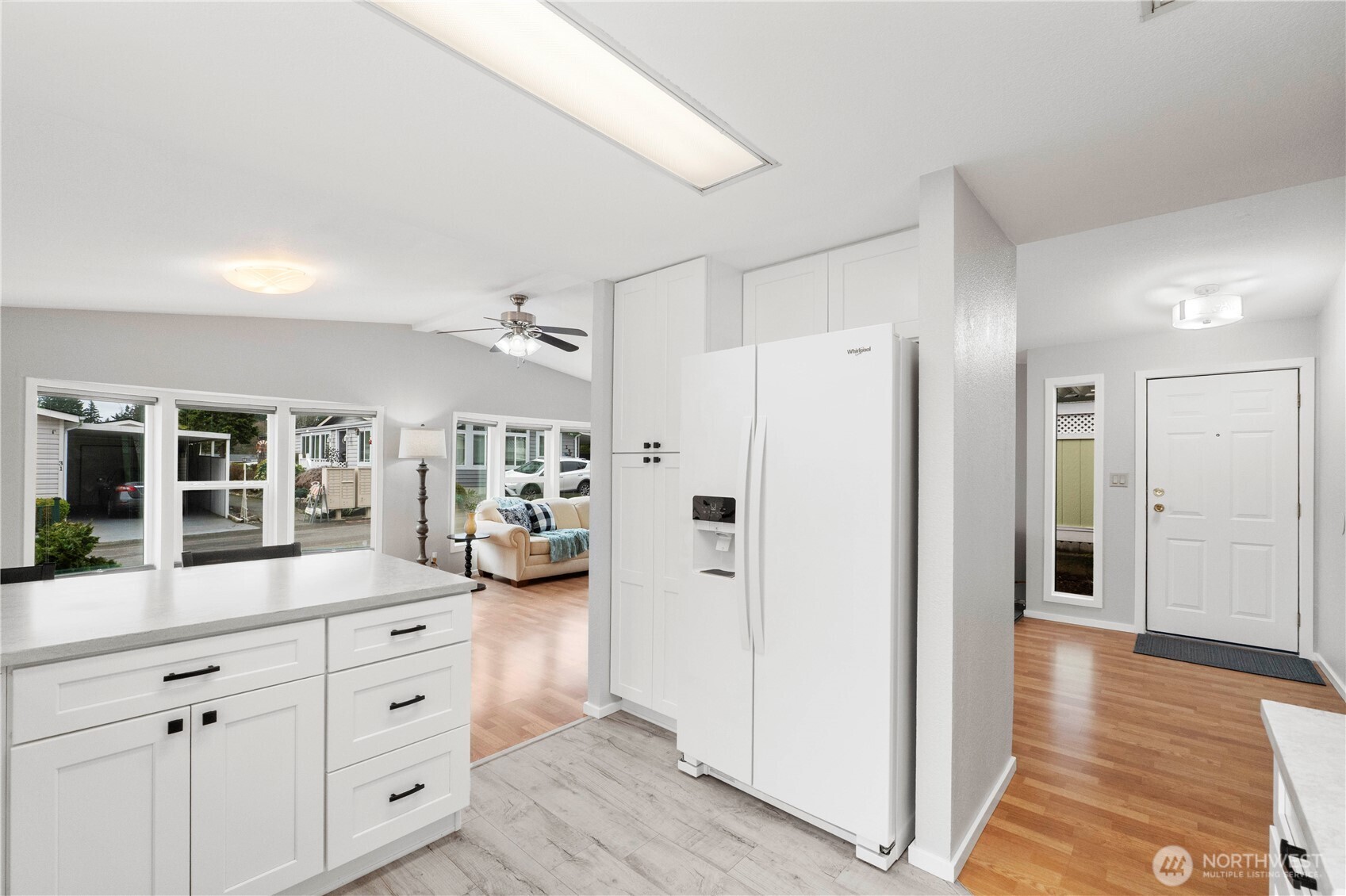 32820 20th Ave S #24, Federal Way, WA 98003