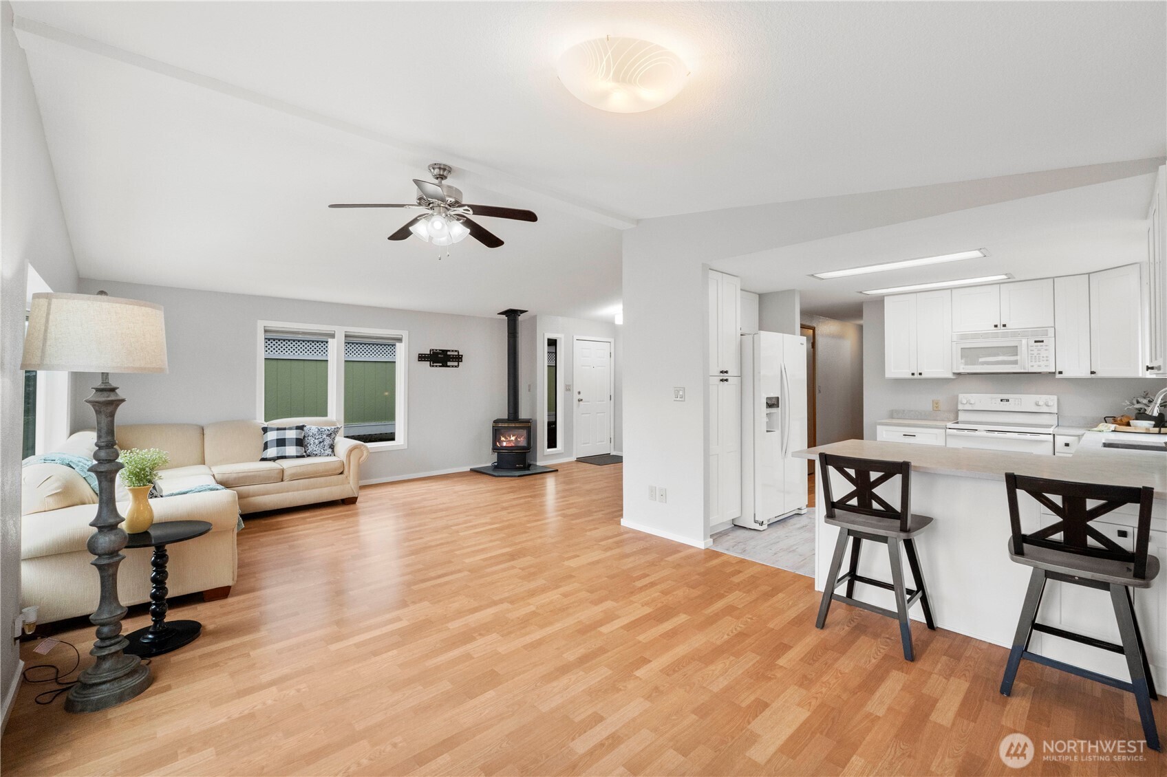 32820 20th Ave S #24, Federal Way, WA 98003