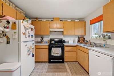 45082 Shields Court , Concrete, WA 98237 - Photo 12