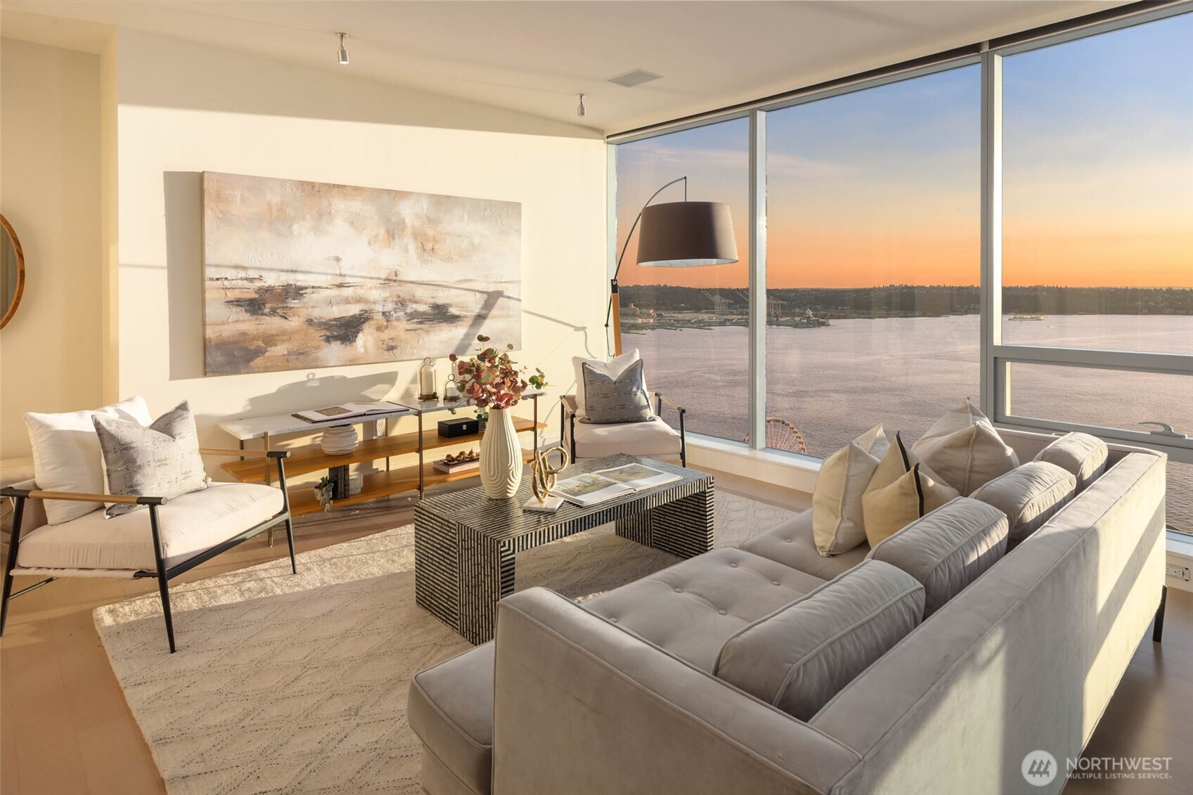 1521 2nd Avenue #2804, Seattle, WA 98101