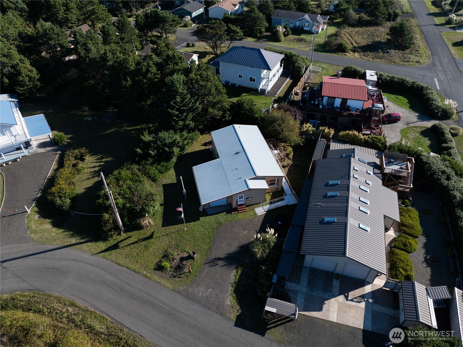 1376 Holand Drive , Grayland, WA 98547