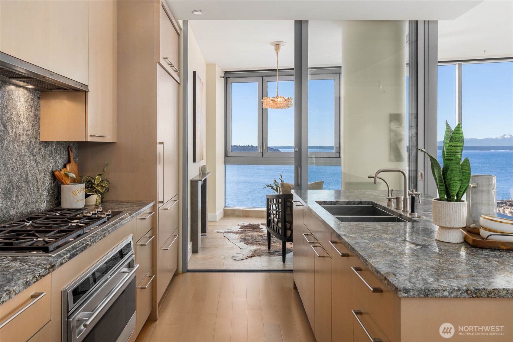 1521 2nd Avenue #1400, Seattle, WA 98101