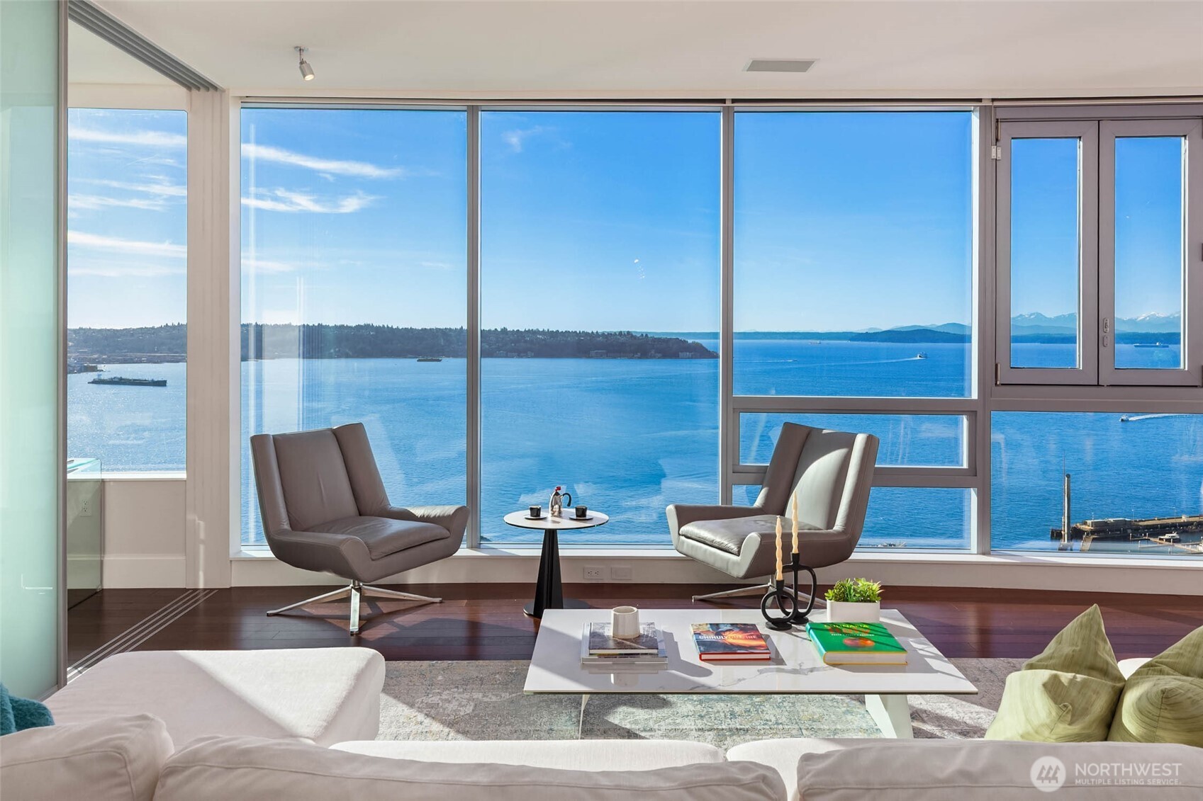 1521 2nd Avenue #2004, Seattle, WA 98101