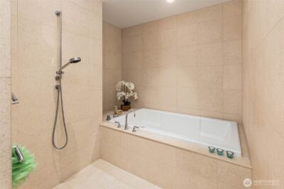 1521 2nd Avenue #2004, Seattle, WA 98101 - Photo 14