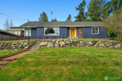 10723 Densmore Avenue N, Seattle, WA 98133-8943