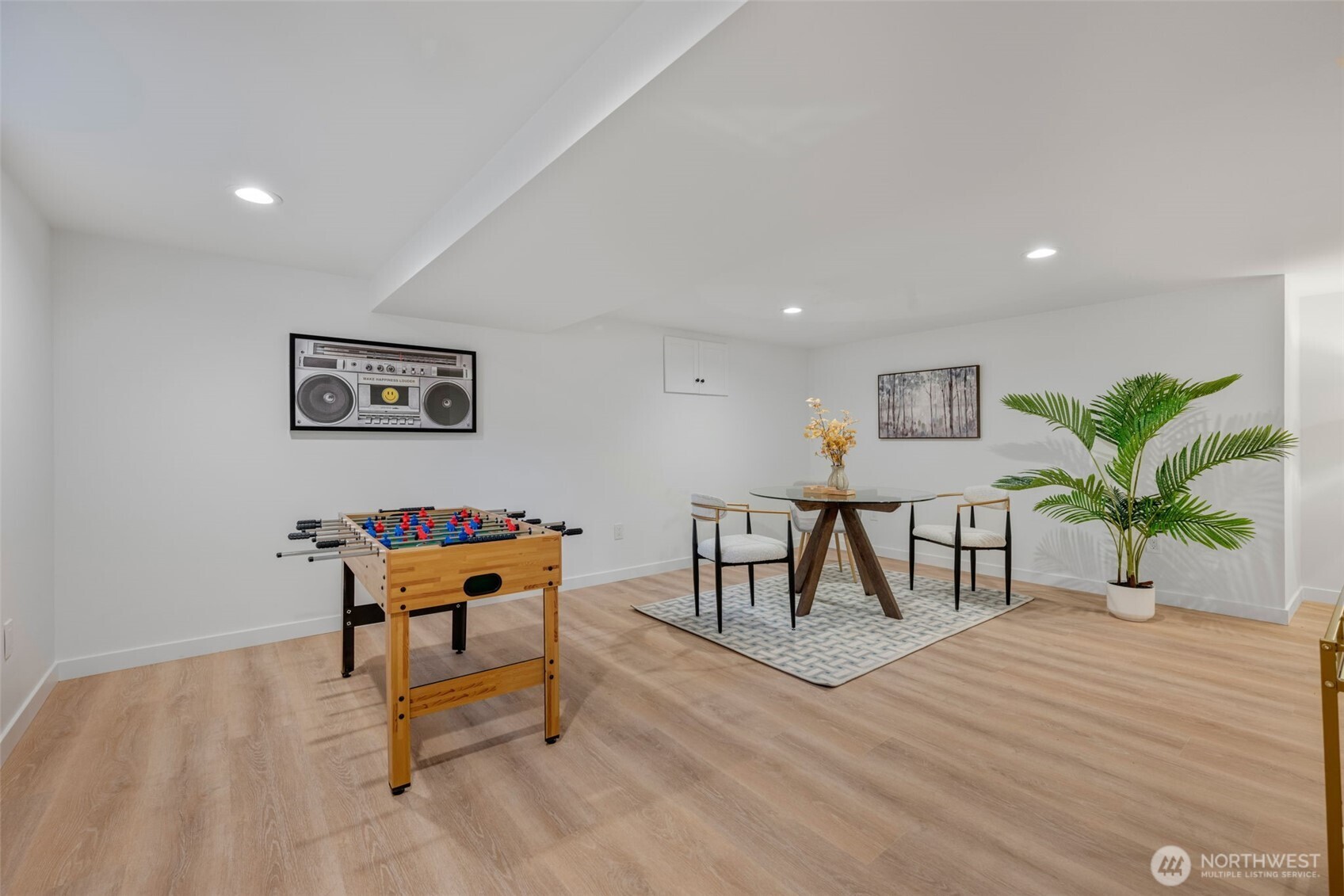 10723 Densmore Avenue N, Seattle, WA 98133-8943