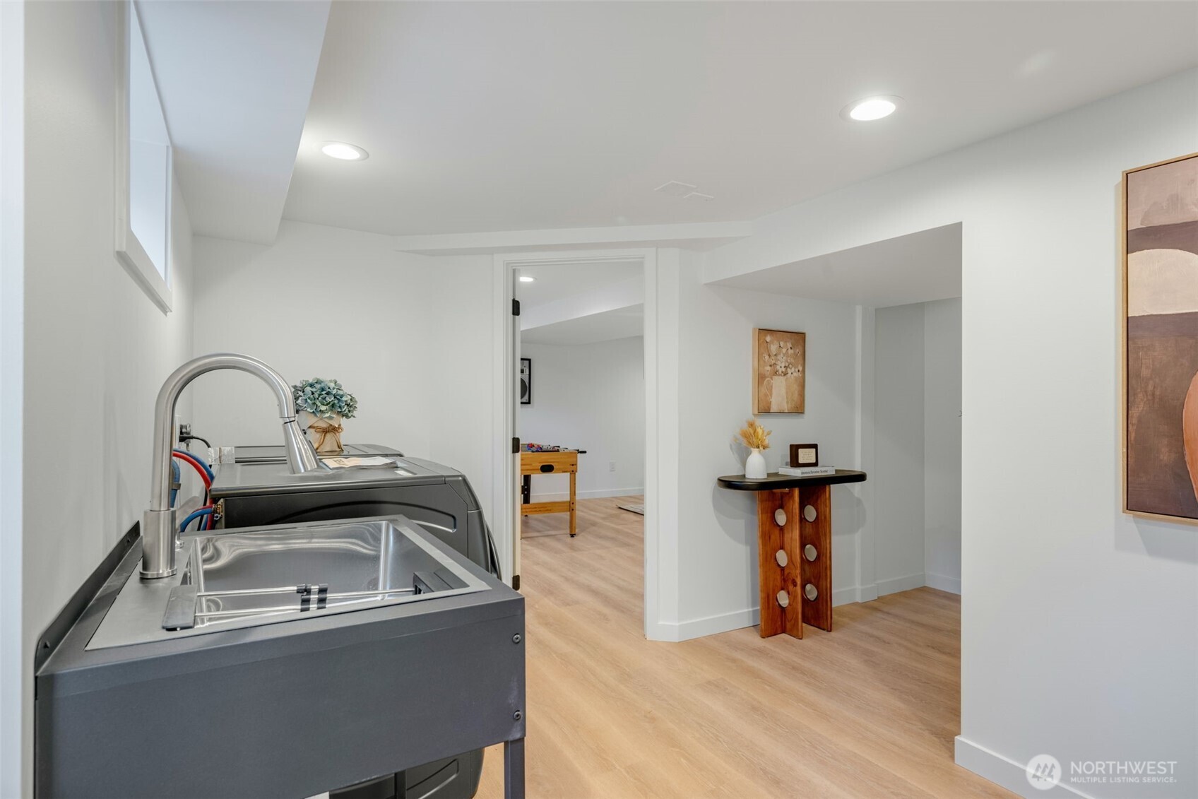 10723 Densmore Avenue N, Seattle, WA 98133-8943