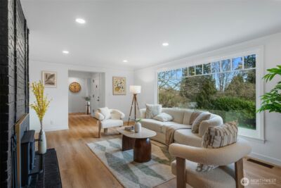 10723 Densmore Avenue N, Seattle, WA 98133-8943 - Photo 3