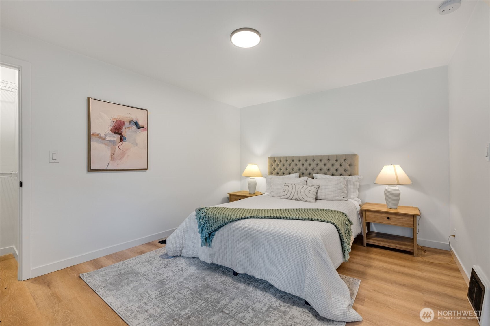 10723 Densmore Avenue N, Seattle, WA 98133-8943