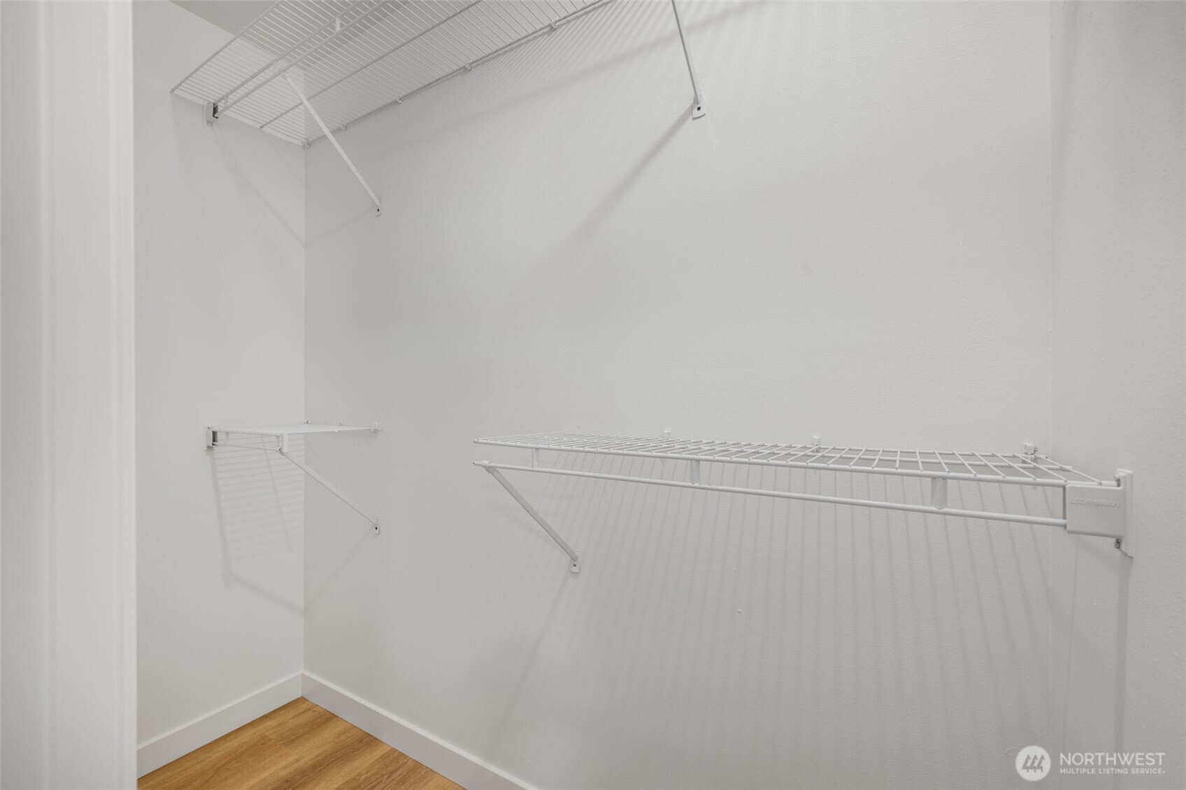 10723 Densmore Avenue N, Seattle, WA 98133-8943