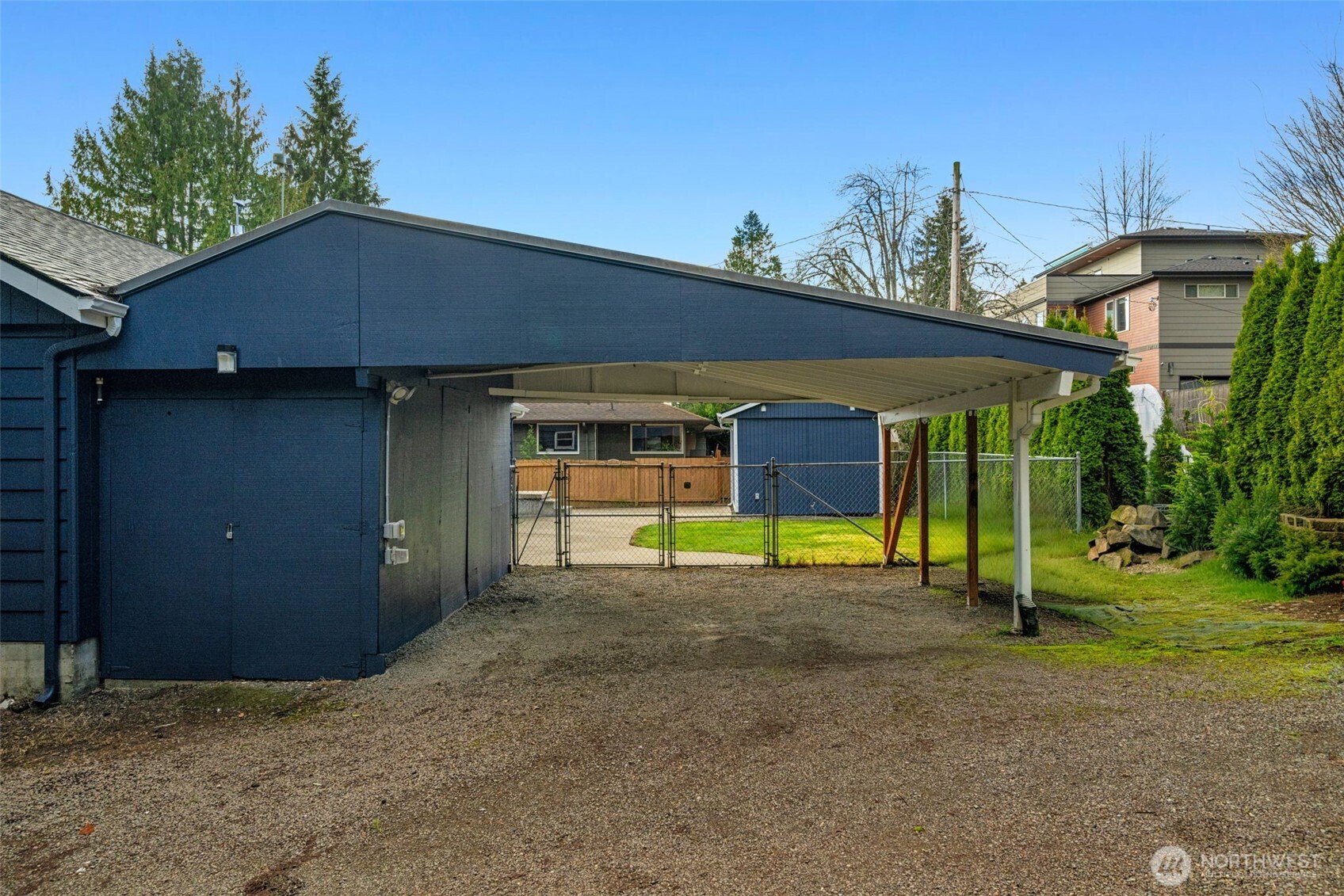 10723 Densmore Avenue N, Seattle, WA 98133-8943