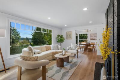 10723 Densmore Avenue N, Seattle, WA 98133-8943 - Photo 4