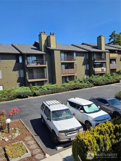 270 SE Barrington Drive #A 304, Oak Harbor, WA 98277 - Photo 2