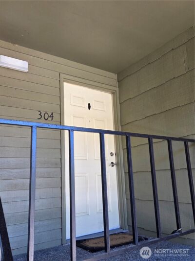 270 SE Barrington Drive #A 304, Oak Harbor, WA 98277 - Photo 4