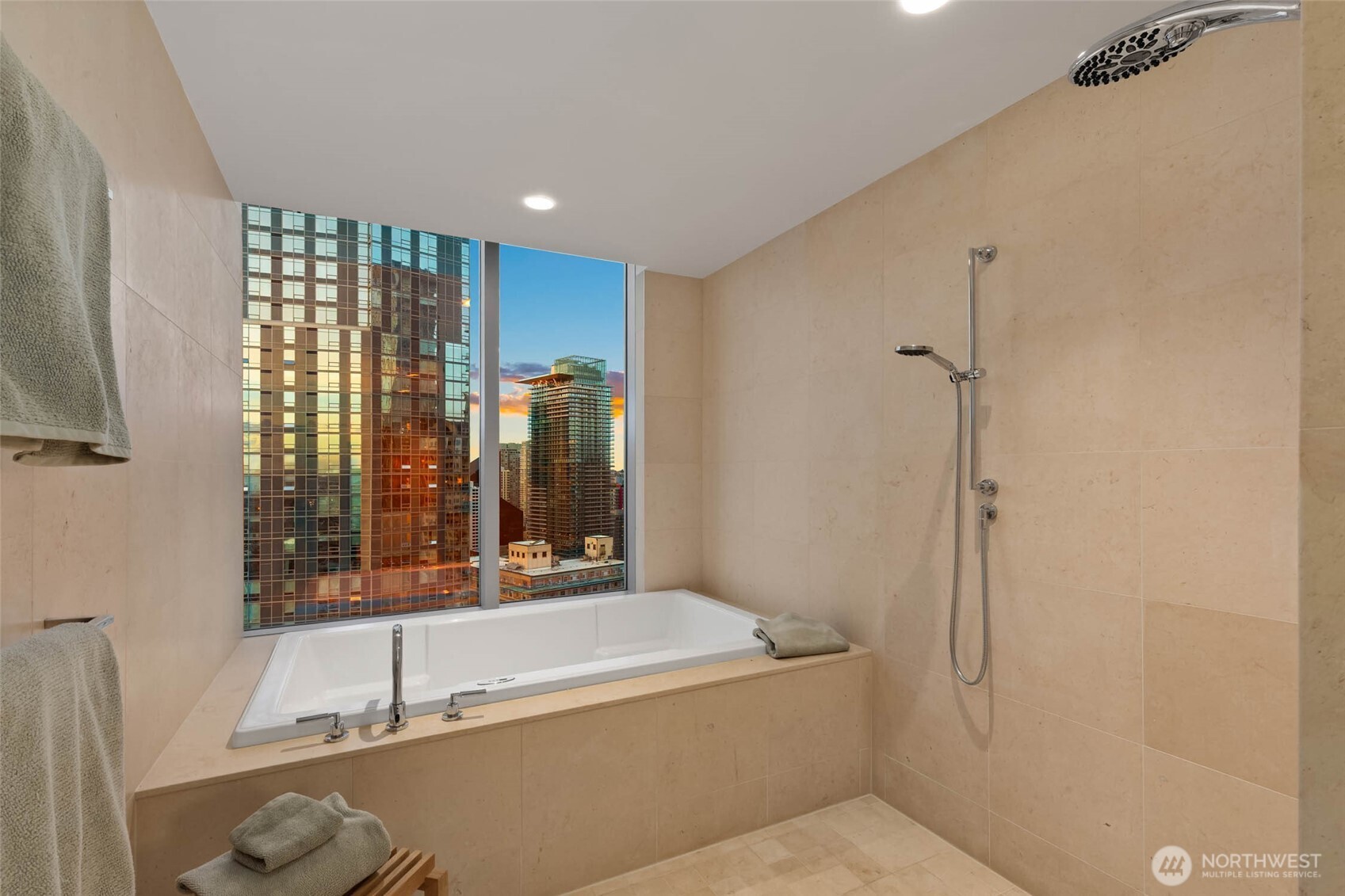 1521 2nd Avenue #2800, Seattle, WA 98101