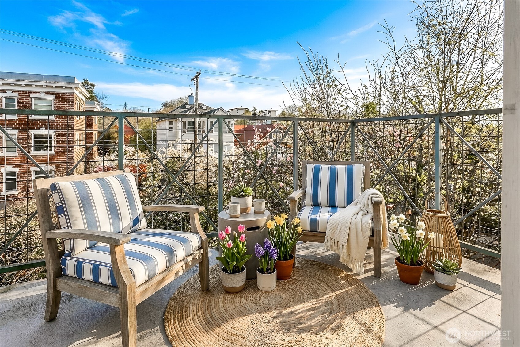 407 N 49th Street #A, Seattle, WA 98103