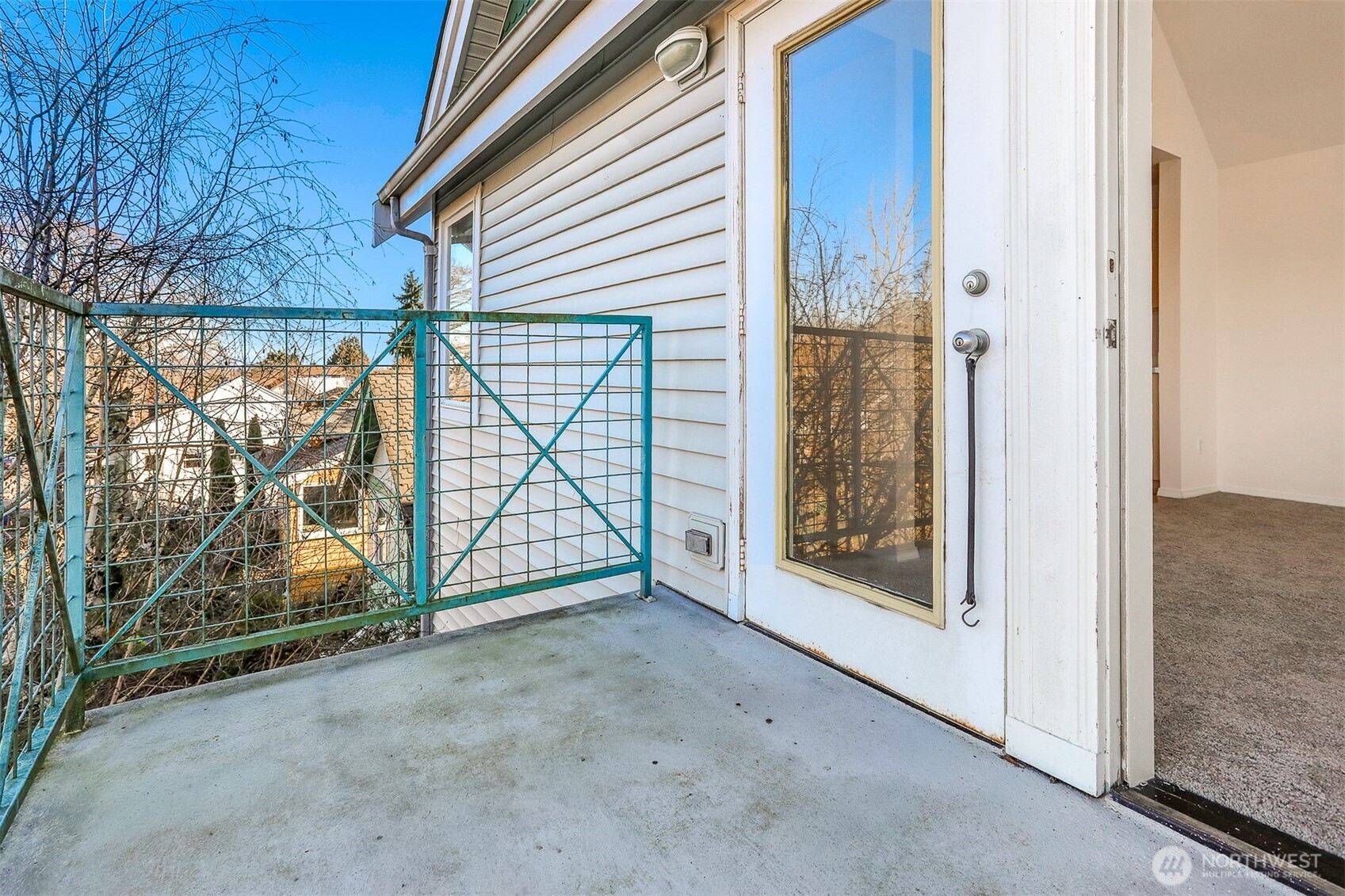 407 N 49th Street #A, Seattle, WA 98103