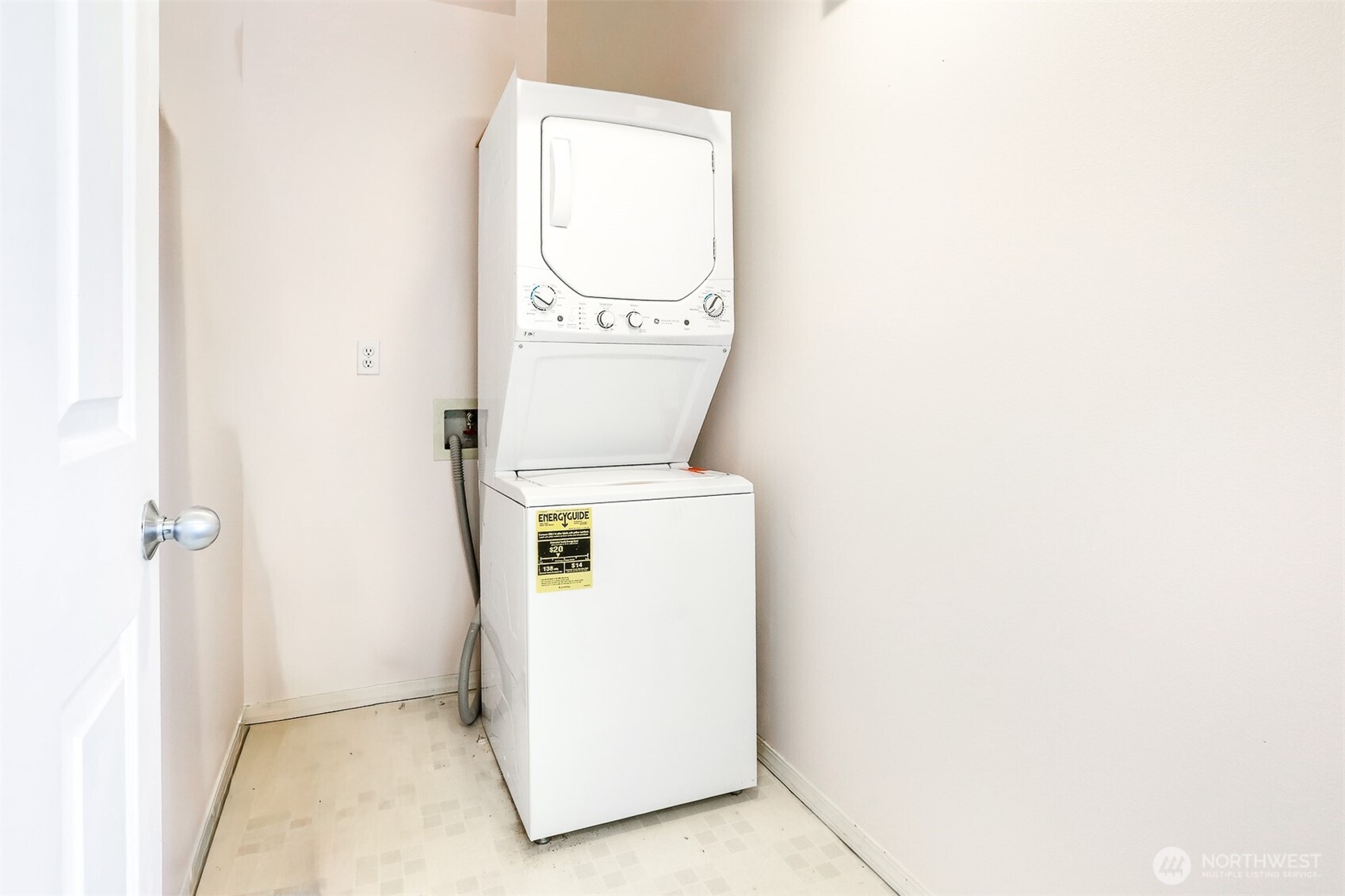 407 N 49th Street #A, Seattle, WA 98103