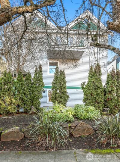 407 N 49th Street #A, Seattle, WA 98103 - Photo 31