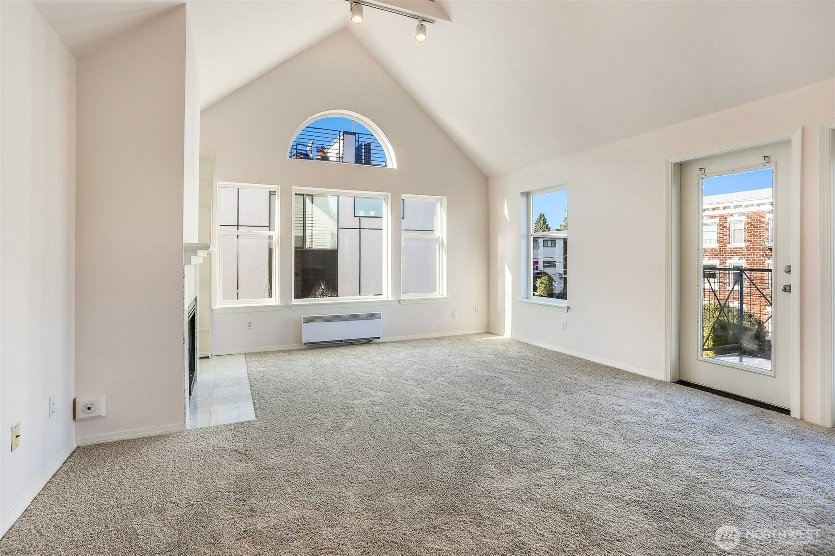 407 N 49th Street #A, Seattle, WA 98103