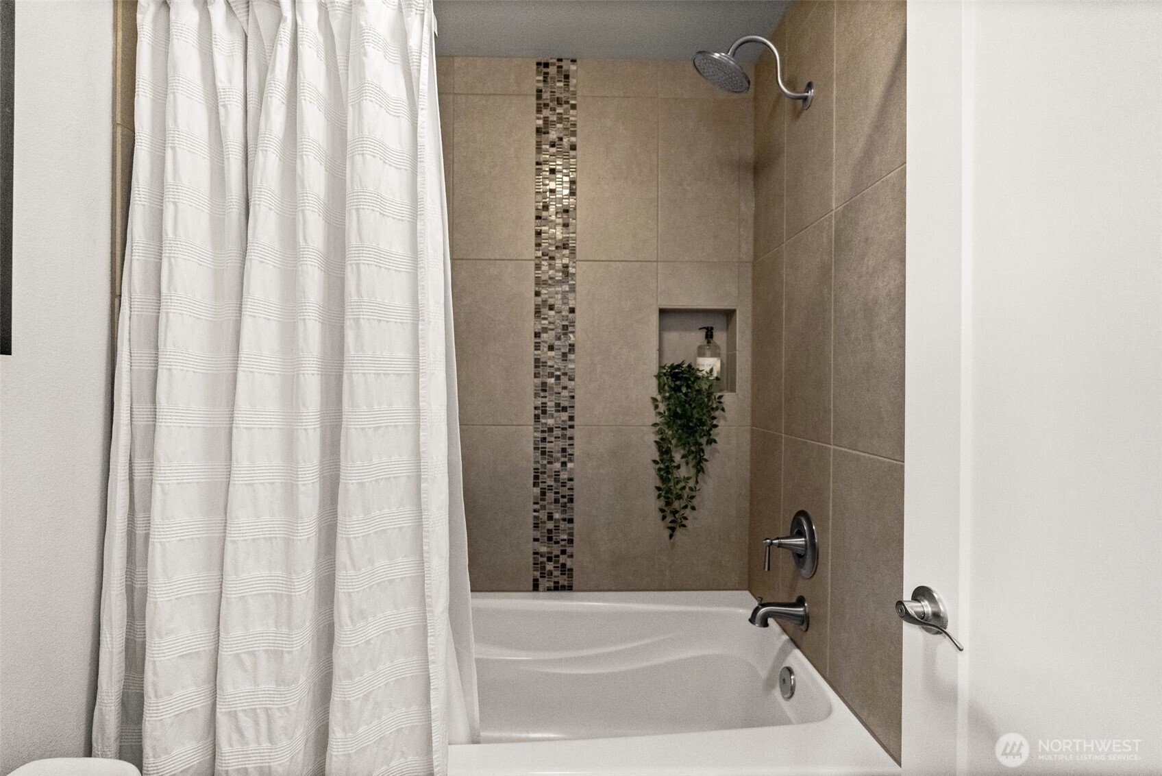 7213 73rd Street Ct NW, Gig Harbor, WA 98335