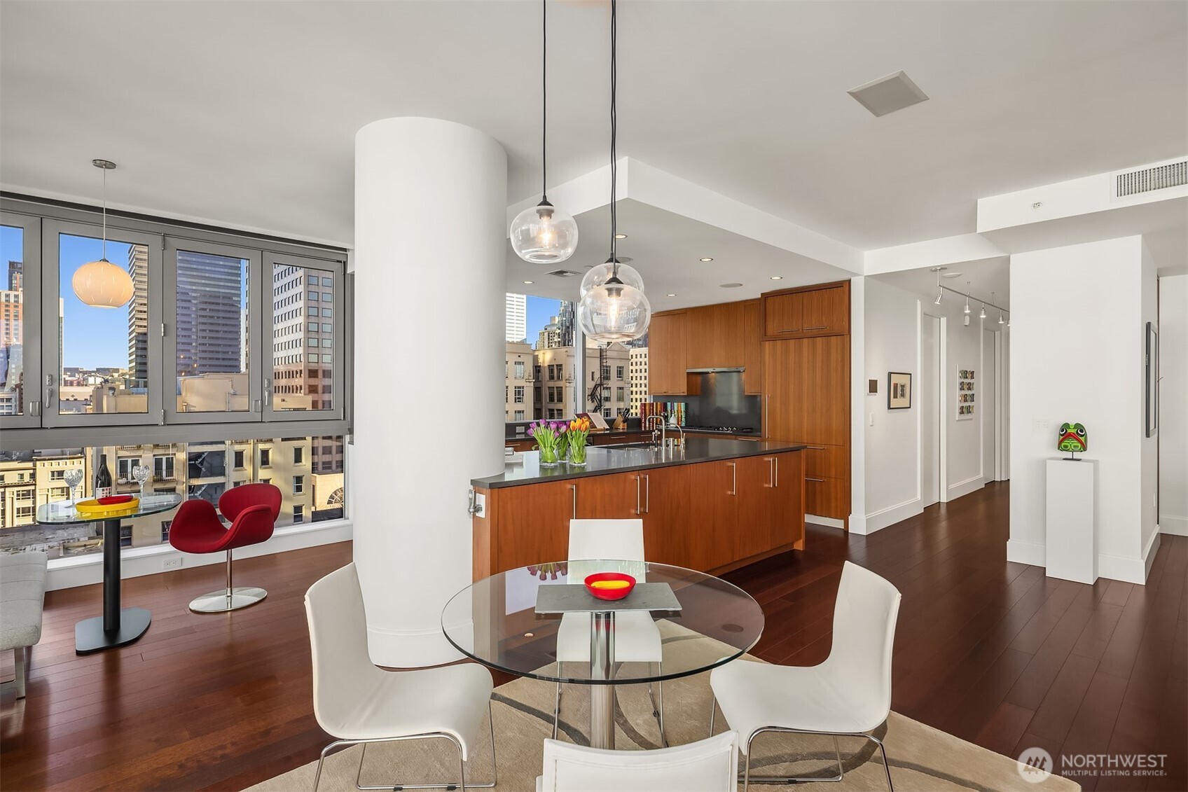 1521 2nd Avenue #1001, Seattle, WA 98101