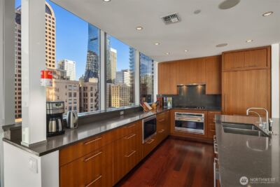 1521 2nd Avenue #1001, Seattle, WA 98101 - Photo 12